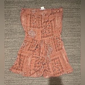 Wisteria Lane Strapless Romper (Size L)